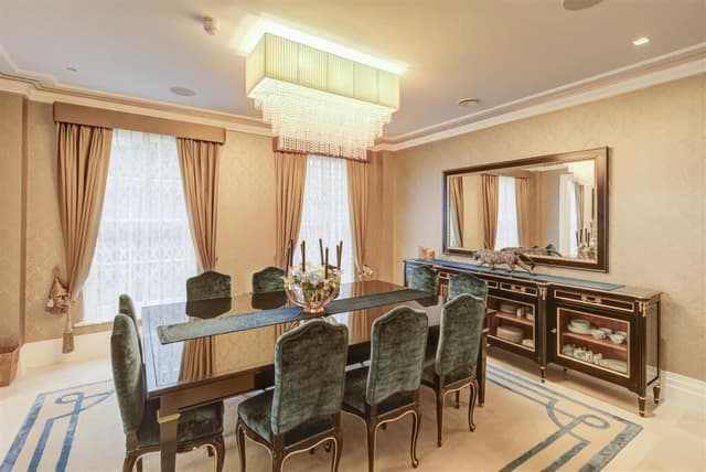 4 Bedroom Terrace in Surulere photo 3