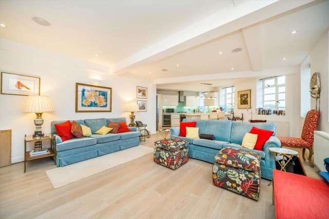 Modern 2 Bed Apartment in Victoria Island photo 3