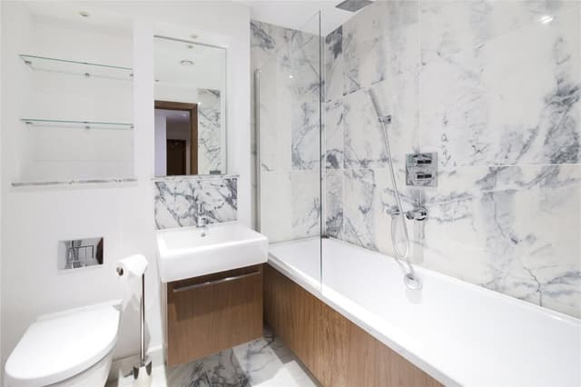 4 Bedroom House with BQ in Ikoyi photo 3