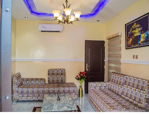 4 Bedroom House in Nihort photo 3