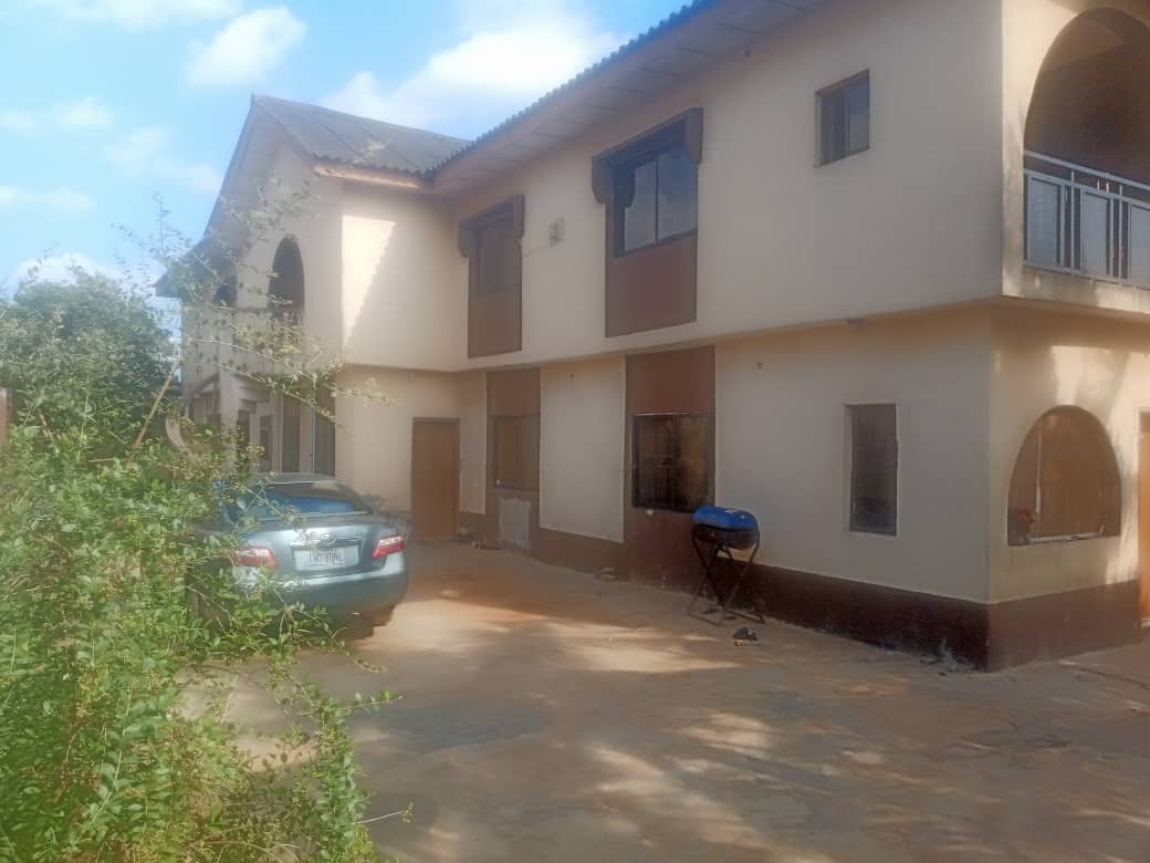 Block of Flats at Progressive Estate, Akute