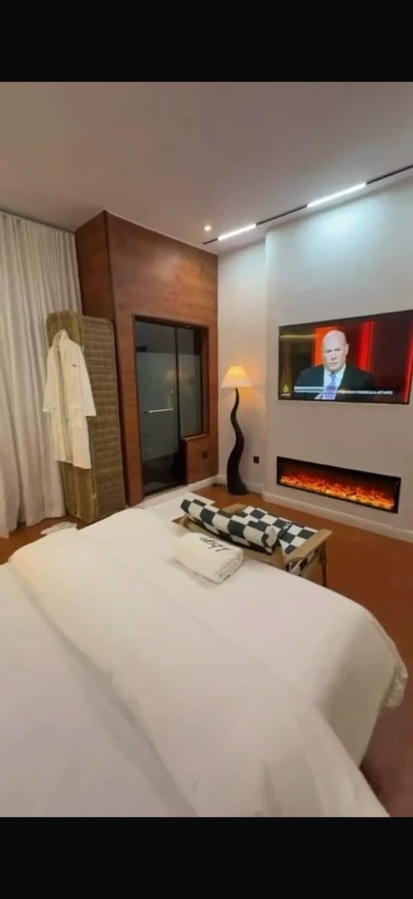 Fully Furnished Studio Apartment Ready for Shortlet Investment photo 2