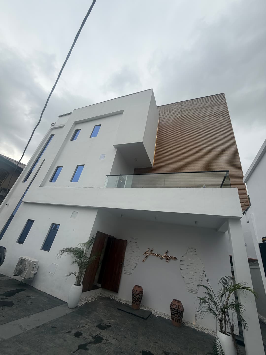 Fully Furnished Studio Apartment Ready for Shortlet Investment