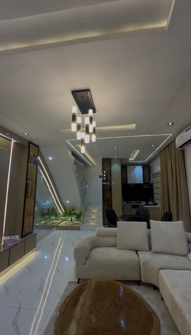 Luxury 2-Bedroom Duplex with Private Compound in Yaba photo 3