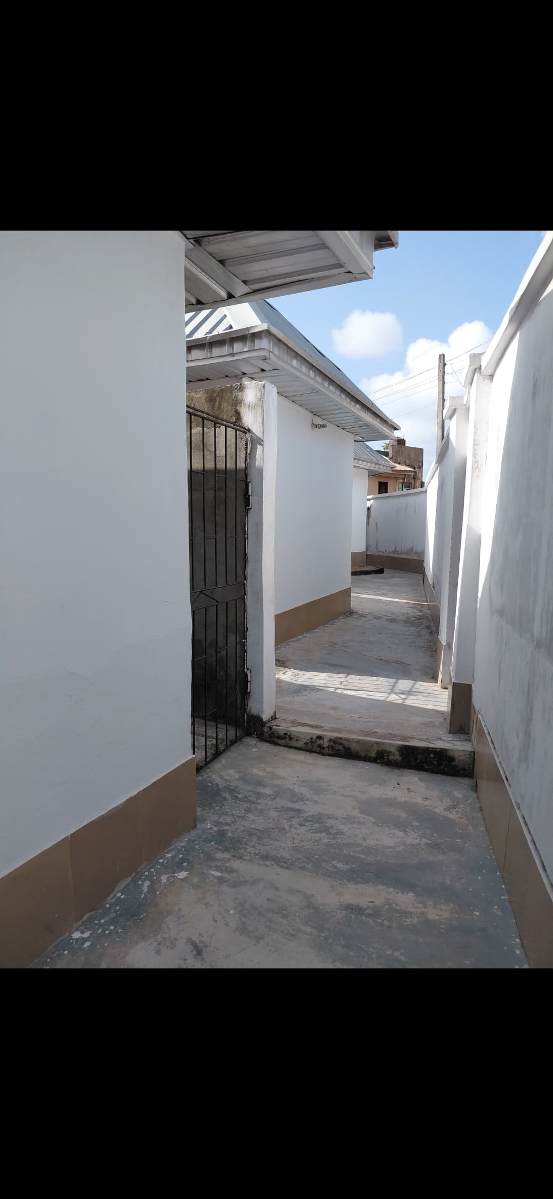 Spaciously Built Selfcontained Apartment