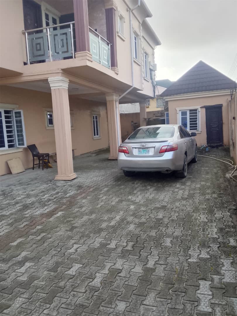 2 Bedroom flat in Ajah